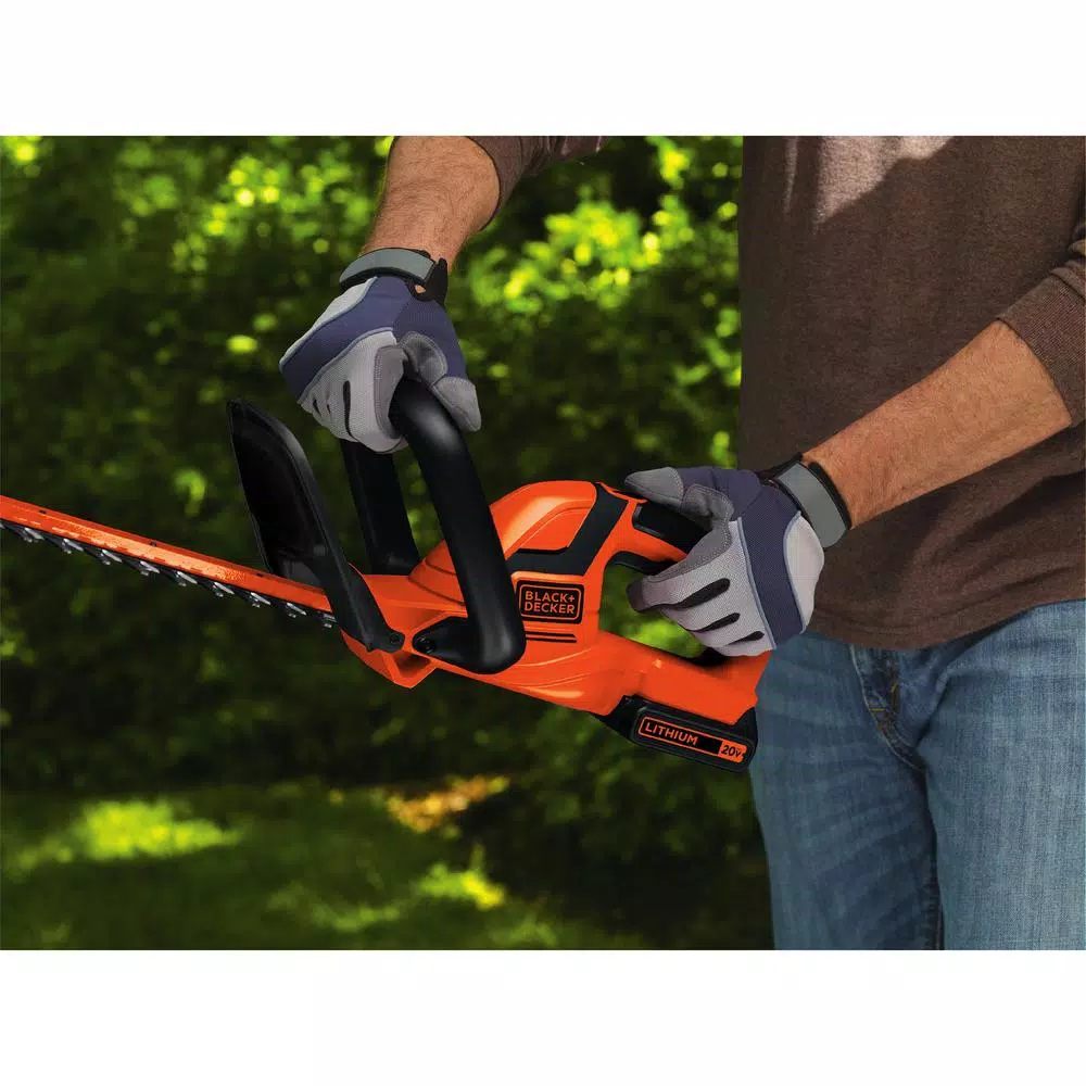 Trimmers BLACK+DECKER 22 In. 20V Max Cordless Hedge Trimmer With (2) 1.5Ah Batteries And Charger With Bonus Blower Kit Included - Image 10