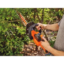 Trimmers BLACK+DECKER 22 In. 20V MAX Lithium-Ion Cordless POWERCUT Hedge Trimmer With (1) 1.5Ah SMARTECH Battery And Charger Included -cuisinart shop black decker cordless hedge trimmers lht321bt 1f 1000