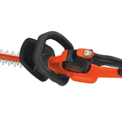 Trimmers BLACK+DECKER 22 In. 20V MAX Lithium-Ion Cordless POWERCUT Hedge Trimmer With (1) 1.5Ah SMARTECH Battery And Charger Included -cuisinart shop black decker cordless hedge trimmers lht321bt 76 1000