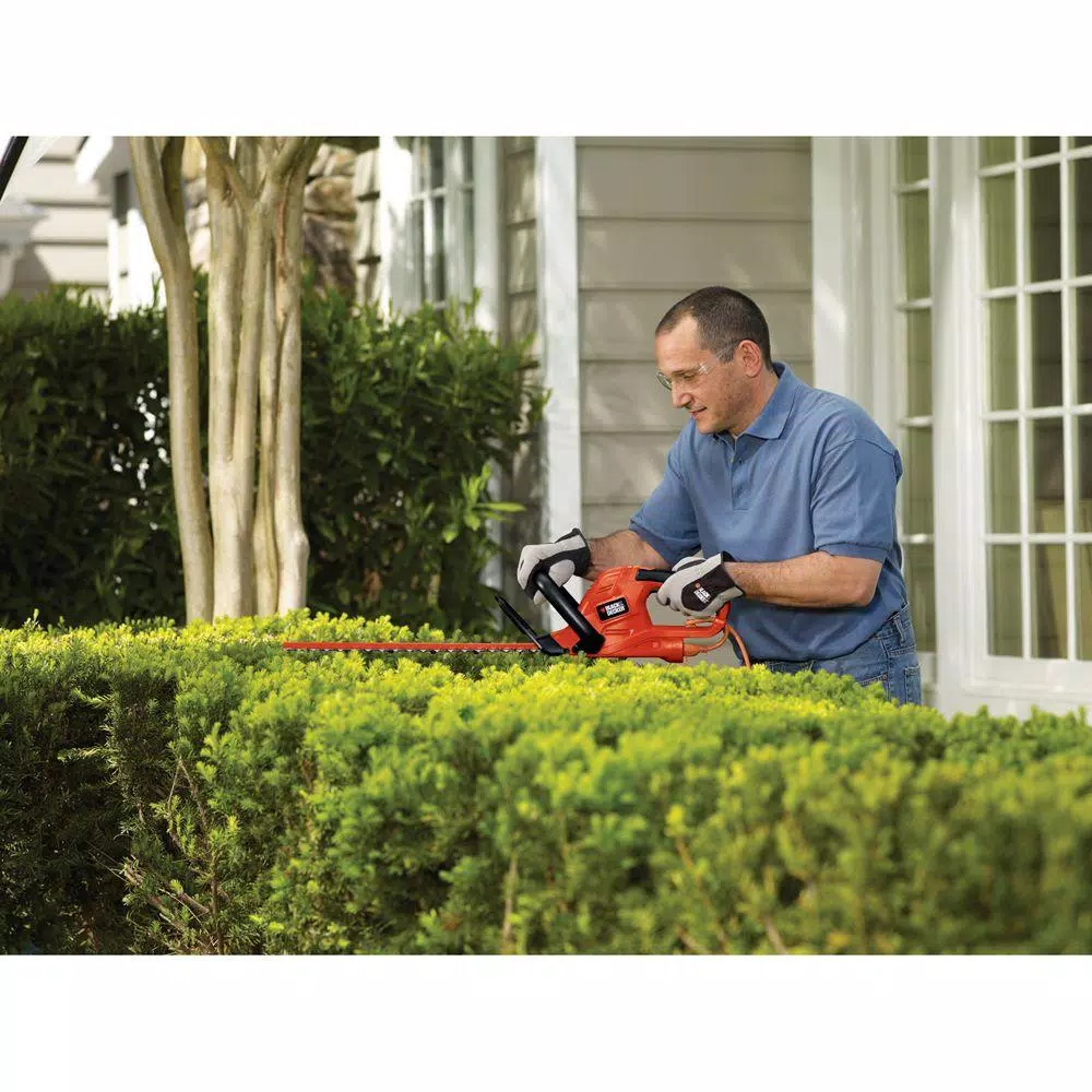 BLACK+DECKER 20 in. 3.8 Amp Corded Electric Hedge Trimmer Trimmers BLACK+DECKER 20 In. 3.8 Amp Corded Electric Hedge Trimmer -cuisinart shop black decker electric hedge trimmers ht20 e1 1000