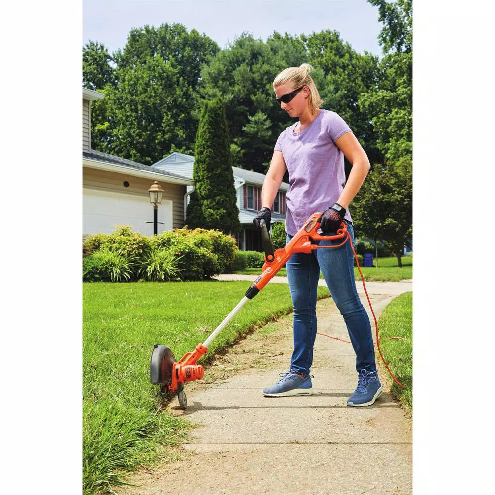 BLACK+DECKER 14 in. 6.5 Amp Corded Electric String Trimmer Trimmers BLACK+DECKER 14 In. 6.5 Amp Corded Electric String Trimmer -cuisinart shop black decker electric string trimmers beste620 e1 1000