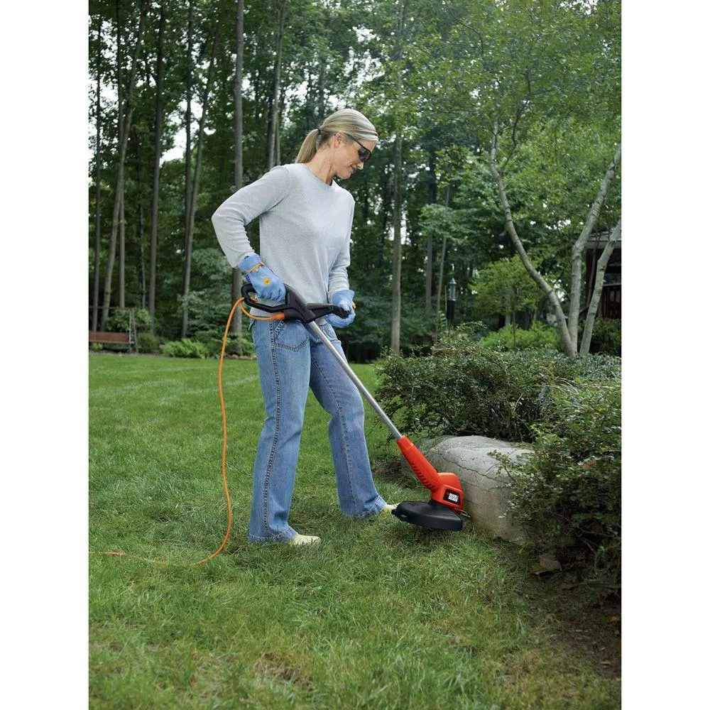 Trimmers BLACK+DECKER 13 In. 4.4 Amp Corded Electric Straight Shaft Single Line 2-in-1 String Grass Trimmer/Lawn Edger - Image 11