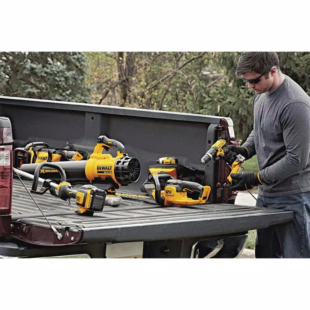 Trimmers DEWALT 22 In. 20V MAX Lithium-Ion Cordless Hedge Trimmer (Tool Only) With Bonus 20V MAX XR Premium (1) 5.0Ah Battery - Image 7