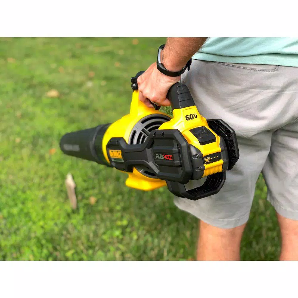 Leaf Blowers DEWALT 125 MPH 600 CFM FLEXVOLT 60V MAX Lithium-Ion Cordless Axial Blower With (1) 3.0Ah Battery And Charger Included 8 Leaf Blowers DEWALT 125 MPH 600 CFM FLEXVOLT 60V MAX Lithium-Ion Cordless Axial Blower With (1) 3.0Ah Battery And Charger Included - Image 6