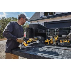Trimmers DEWALT 20V Cordless Brushless String Trimmer (Tool Only) 8 Trimmers DEWALT 20V Cordless Brushless String Trimmer (Tool Only) -cuisinart shop dewalt cordless string trimmers dcst922b 44 1000