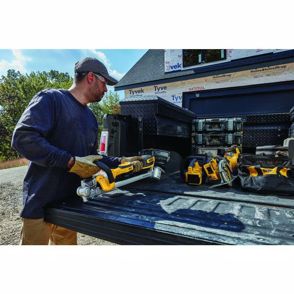 Trimmers DEWALT 14 In. 20V MAX Brushless Cordless String Trimmer With Bonus 20V Blower (Tool Only) And 20V Hedge Trimmer (Tool Only) 4 Trimmers DEWALT 14 In. 20V MAX Brushless Cordless String Trimmer With Bonus 20V Blower (Tool Only) And 20V Hedge Trimmer (Tool Only) - Image 2