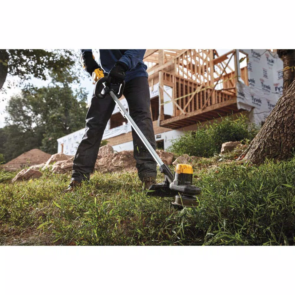 Trimmers DEWALT 13 In. 20V Max Lithium-Ion Cordless String Trimmer With (1) 4.0Ah Battery And Charger Included 5 Trimmers DEWALT 13 In. 20V Max Lithium-Ion Cordless String Trimmer With (1) 4.0Ah Battery And Charger Included - Image 3