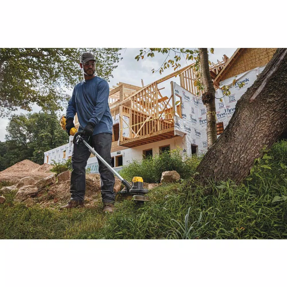 Trimmers DEWALT 13 In. 20V Max Lithium-Ion Cordless String Trimmer With (1) 4.0Ah Battery And Charger Included 4 Trimmers DEWALT 13 In. 20V Max Lithium-Ion Cordless String Trimmer With (1) 4.0Ah Battery And Charger Included - Image 2