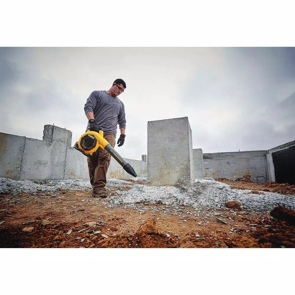 DEWALT 15 in. 60V MAX Cordless FLEXVOLT Brushless String Grass Trimmer, (1) 3.0Ah Battery & Charger & Leaf Blower (Tool Only) Trimmers DEWALT 15 In. 60V MAX Cordless FLEXVOLT Brushless String Grass Trimmer, (1) 3.0Ah Battery & Charger & Leaf Blower (Tool Only) -cuisinart shop dewalt cordless string trimmers dcst970x1dcbl770b 77 1000