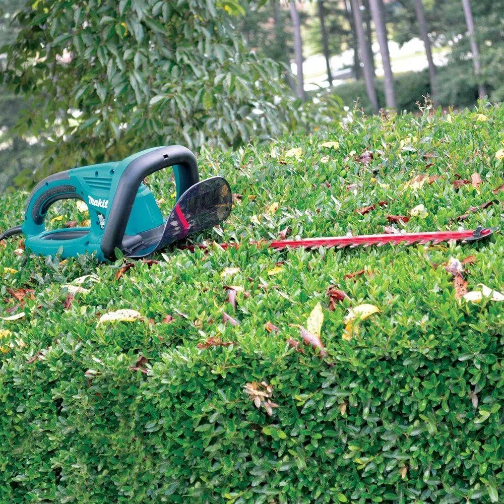 Trimmers Makita 22 In. 4.8 Amp Corded Electric Hedge Trimmer - Image 7