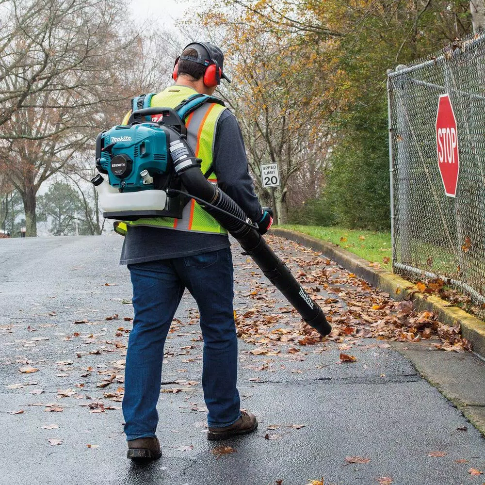 Leaf Blowers Makita 184 MPH 516 CFM 52.5cc MM4 4-Stroke Engine Tube Throttle Backpack Blower 11 Leaf Blowers Makita 184 MPH 516 CFM 52.5cc MM4 4-Stroke Engine Tube Throttle Backpack Blower - Image 9