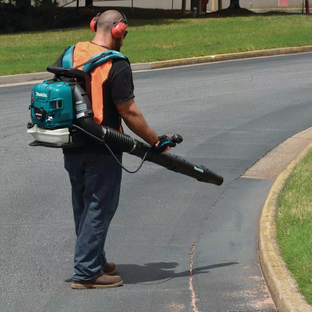 Leaf Blowers Makita 75.6 Cc MM4 206 MPH 706 CFM 4-Stroke Engine Tube Throttle Backpack Blower 6 Leaf Blowers Makita 75.6 Cc MM4 206 MPH 706 CFM 4-Stroke Engine Tube Throttle Backpack Blower - Image 4