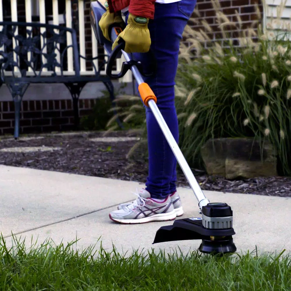 Scotts 15 in. 40-Volt Lithium-Ion Cordless String Trimmer Trimmers Scotts 15 In. 40-Volt Lithium-Ion Cordless String Trimmer -cuisinart shop scotts cordless string trimmers lst01540s 77 1000