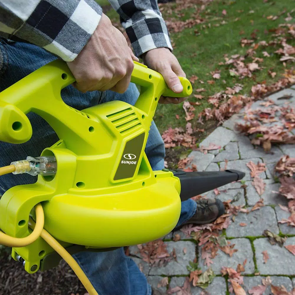 Sun Joe 240 MPH 300 CFM 13 Amp Electric Handheld 3-in-1 Leaf Blower/Vacuum/Mulcher Leaf Blowers Sun Joe 240 MPH 300 CFM 13 Amp Electric Handheld 3-in-1 Leaf Blower/Vacuum/Mulcher -cuisinart shop sun joe electric leaf blowers sbj603e 44 1000